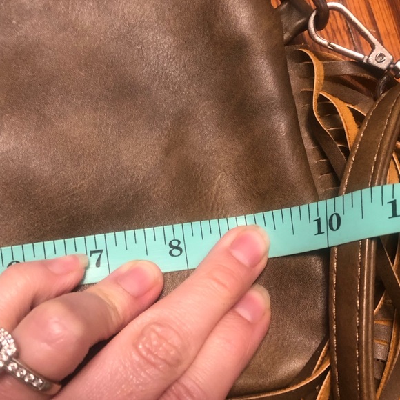 Boho Brown Tan Faux Leather Fringe Crossbody Shoulder Bag Hippie Western - Picture 9 of 9